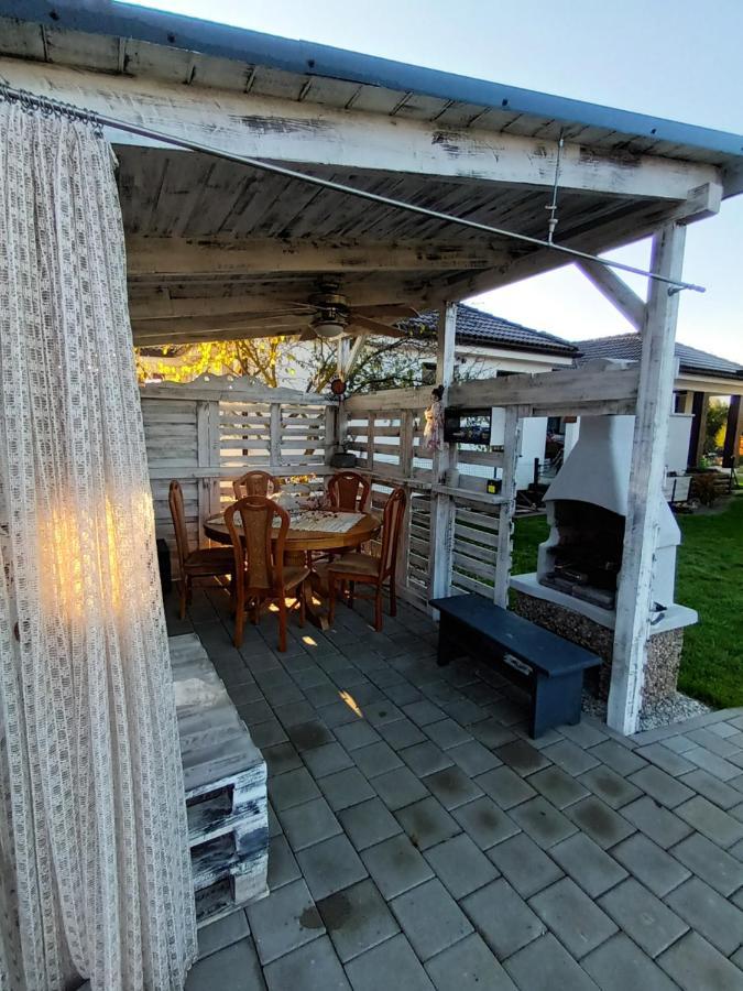 Вилла Domcek V Zahrade Липтовски-Микулаш Экстерьер фото